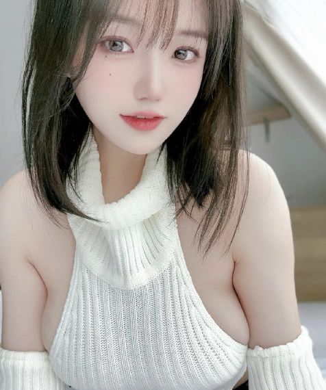 眼镜彼女