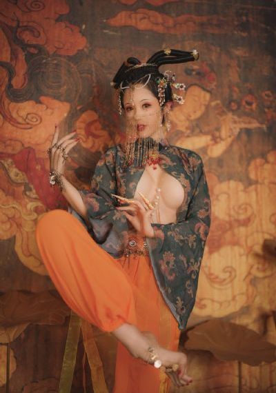 美丽的姑娘在线观看