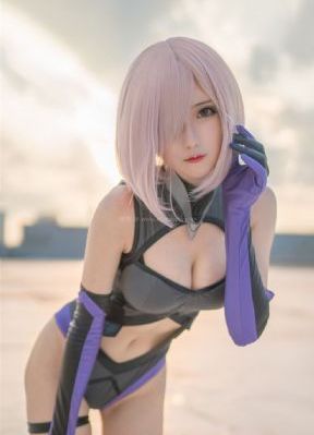 办公室浪荡女秘在线观看