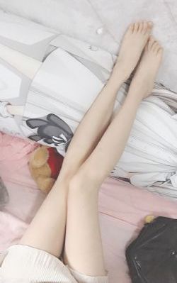 忘穿内裤坐公交车被揉到高潮黄蓉